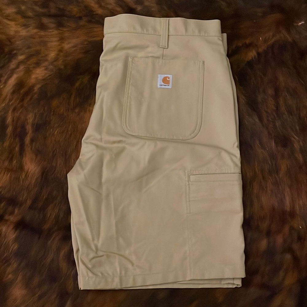 NWOT men’s carhart khaki shorts